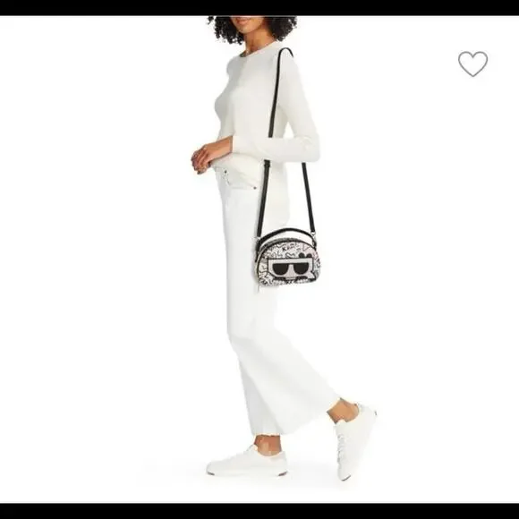 Chic NEW AUTHENTIC Karl Lagerfeld crossbody - small size - white